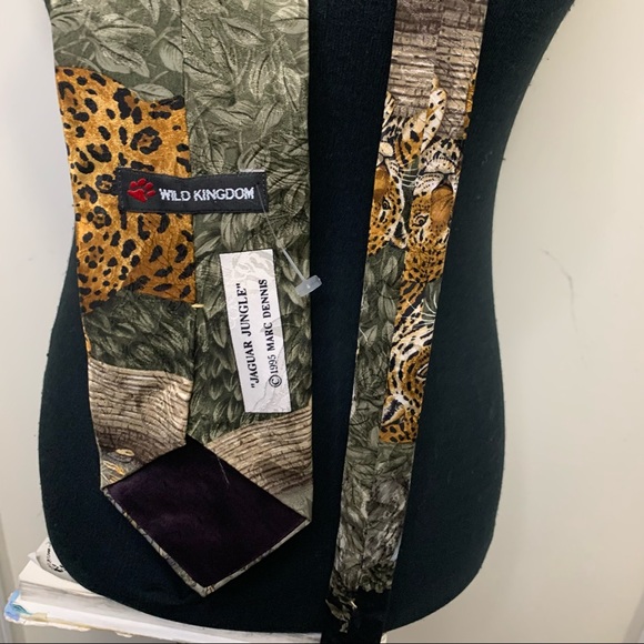 Wild Kingdom Tiger Print  1995 Marc Dennis Silk Neck Tie - Picture 11 of 11